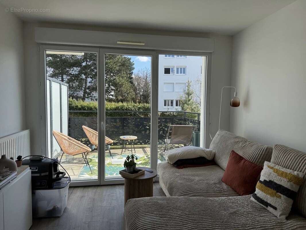 Appartement à SAINT-SEBASTIEN-SUR-LOIRE