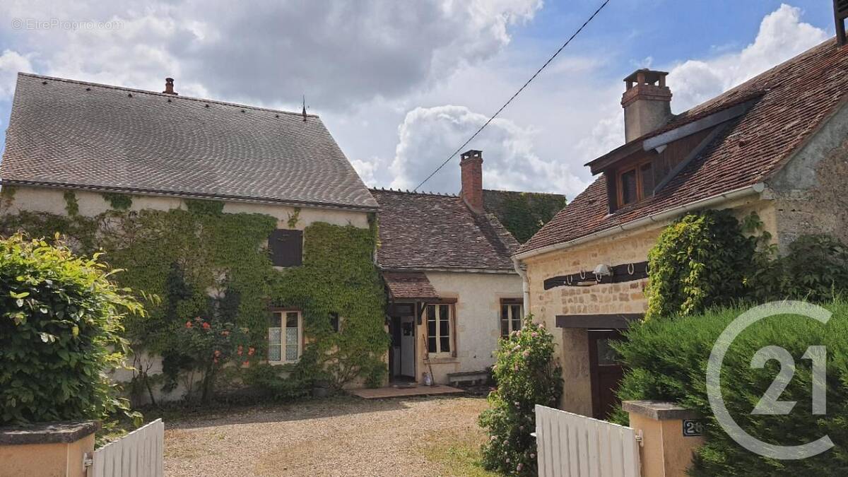 Maison à CORVOL-L&#039;ORGUEILLEUX