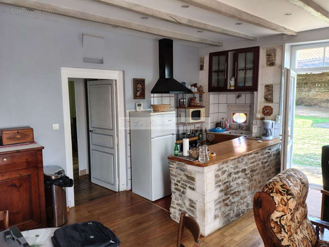 Maison à MONTEMBOEUF