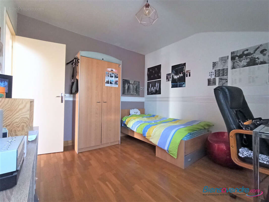 Maison à JAUNAY-CLAN