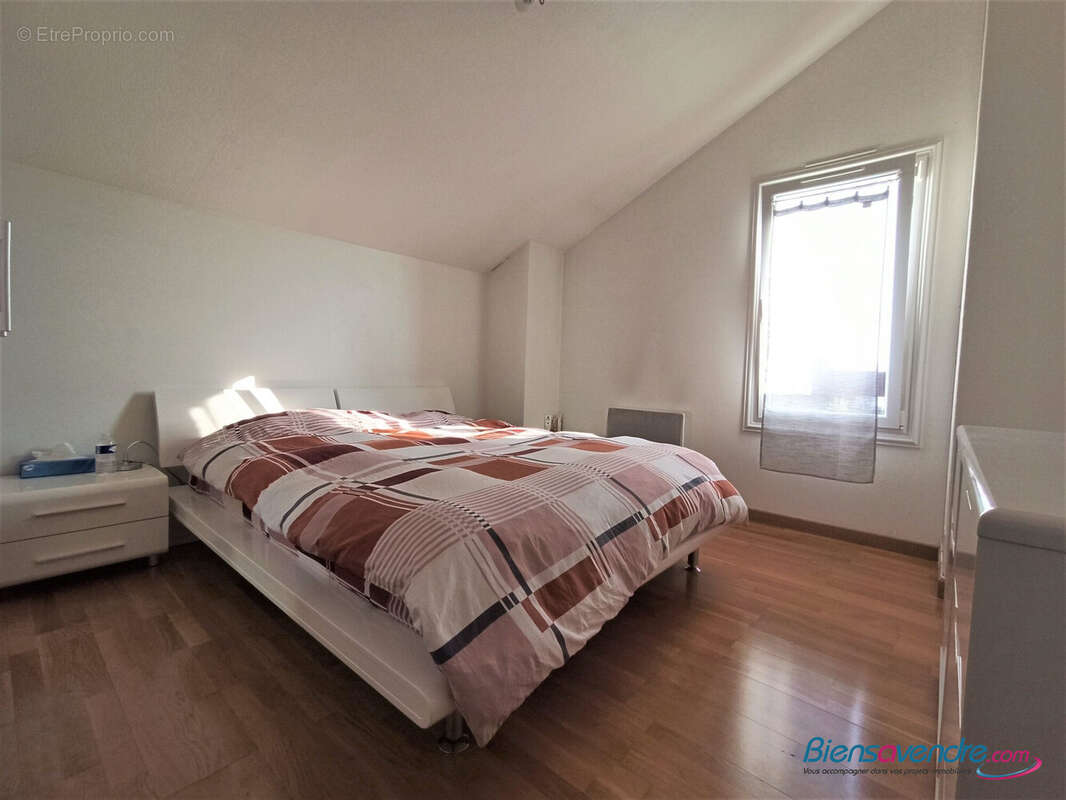 Maison à JAUNAY-CLAN