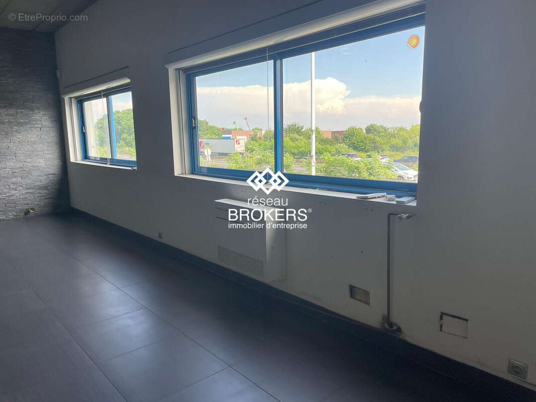 Commerce à SAINT-OUEN-L&#039;AUMONE