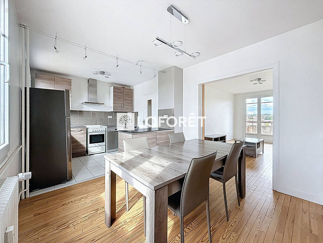 Appartement à CHAMPIGNY-SUR-MARNE