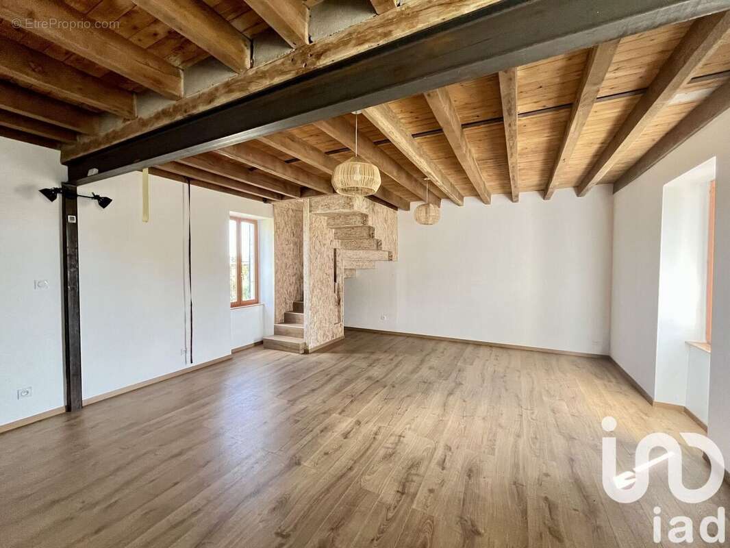 Photo 3 - Maison à LIMOISE