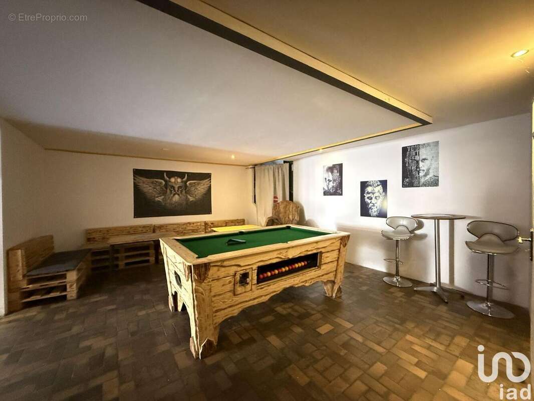 Photo 4 - Commerce à BRUYERES