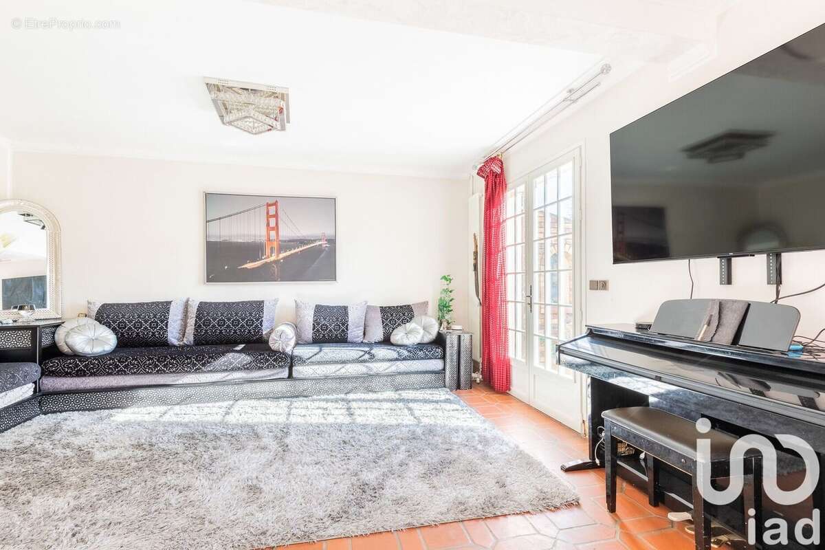 Photo 6 - Maison à VIRY-CHATILLON