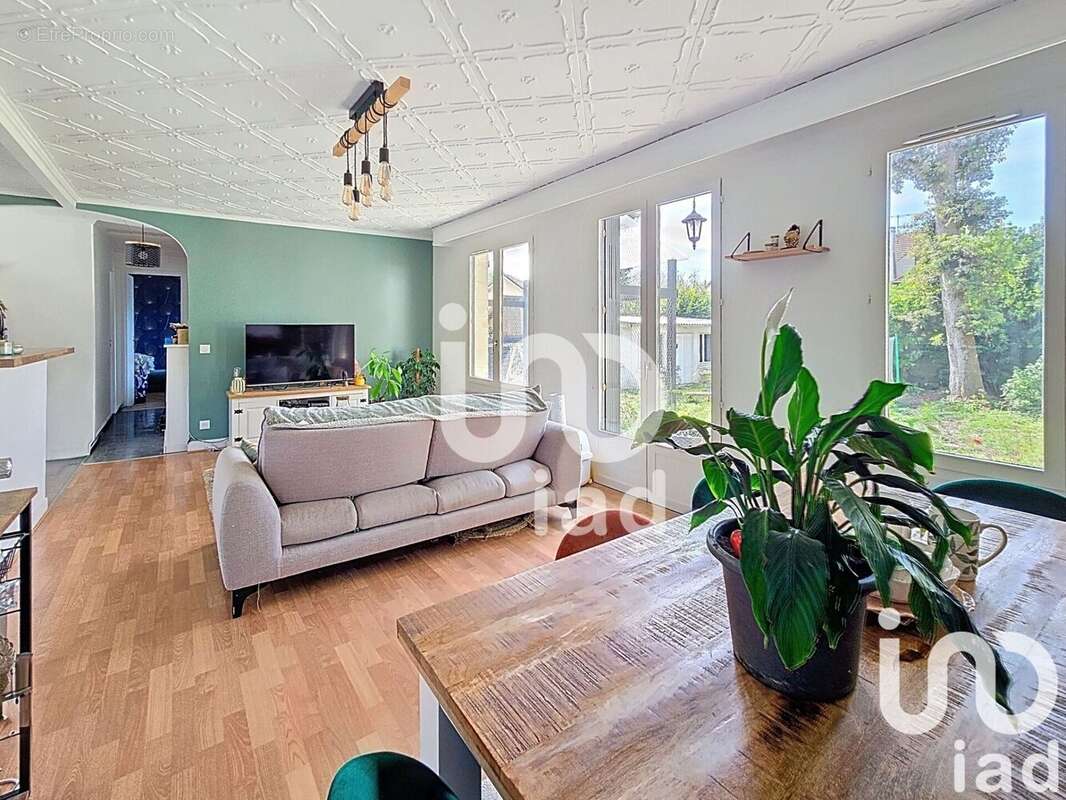 Photo 3 - Maison à GRETZ-ARMAINVILLIERS