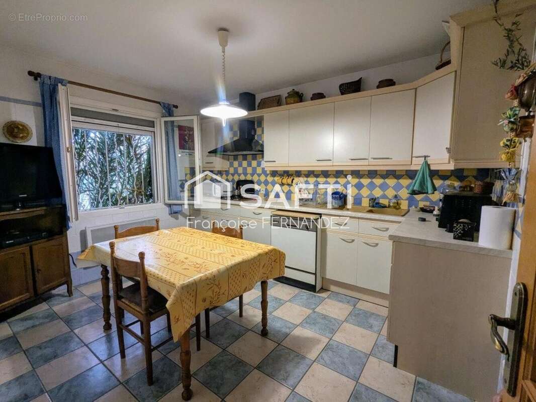 Photo 2 - Maison à SORGUES