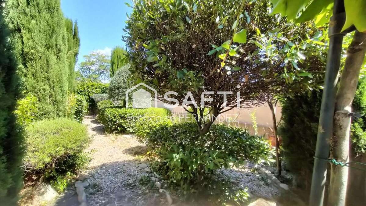 Photo 3 - Maison à SORGUES