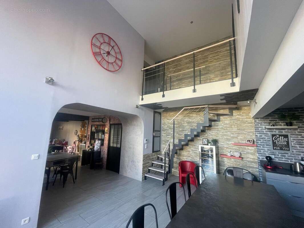 Photo 2 - Maison à SERMAISES