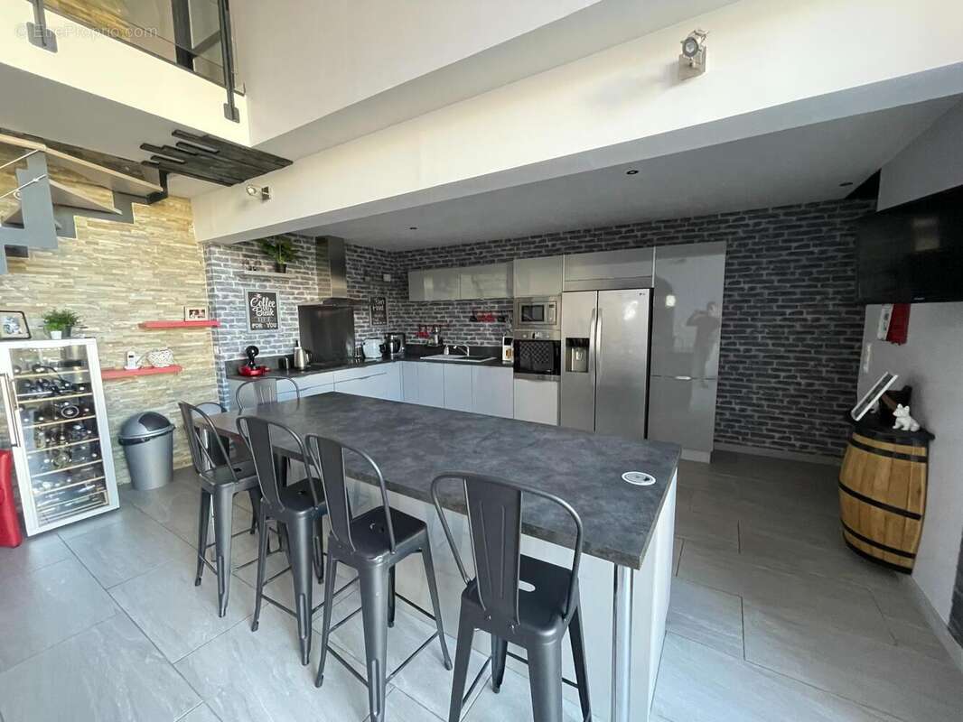 Photo 4 - Maison à SERMAISES