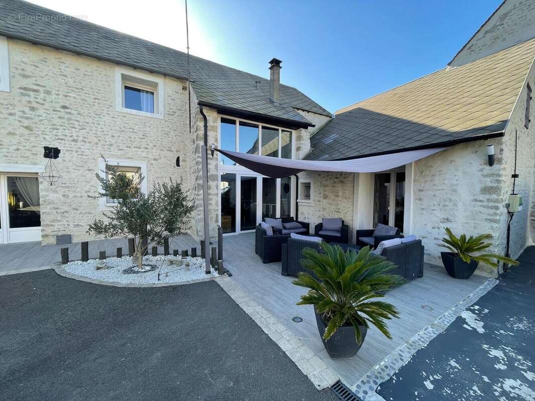 Photo 8 - Maison à SERMAISES