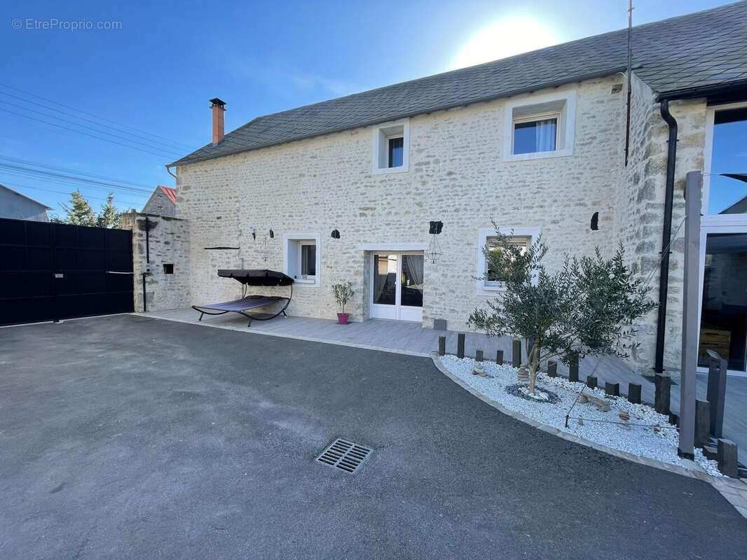 Photo 9 - Maison à SERMAISES