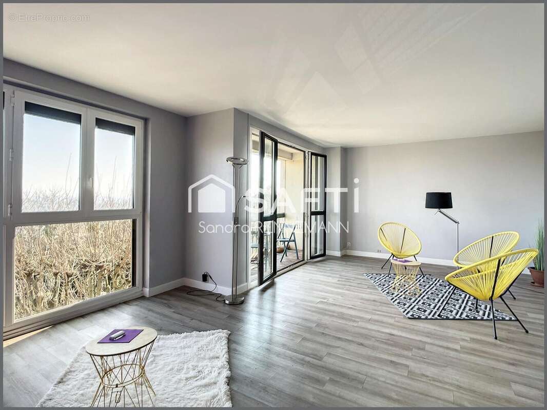 Photo 2 - Appartement à SURESNES