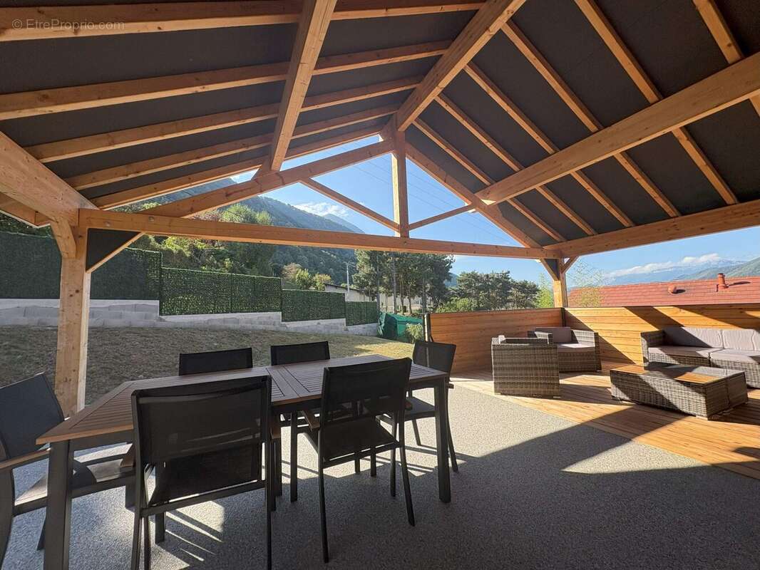 Maison à SAINT-GEORGES-DE-COMMIERS