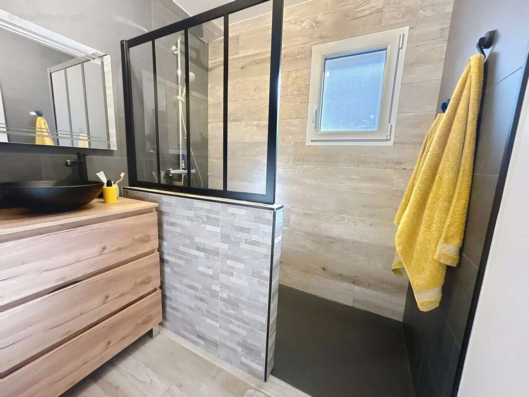 Maison à SAINT-GEORGES-DE-COMMIERS