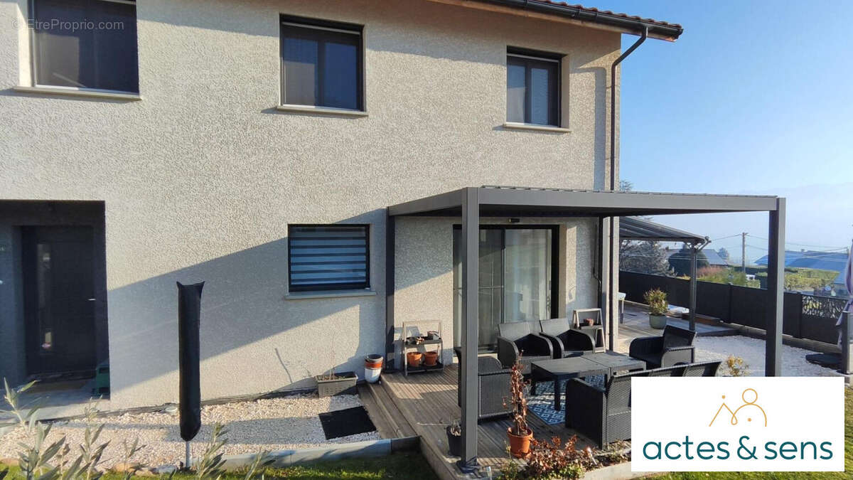 Maison à CHAPAREILLAN