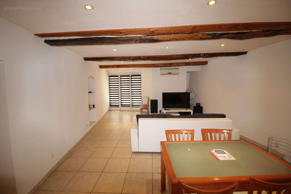 Appartement à GONFARON