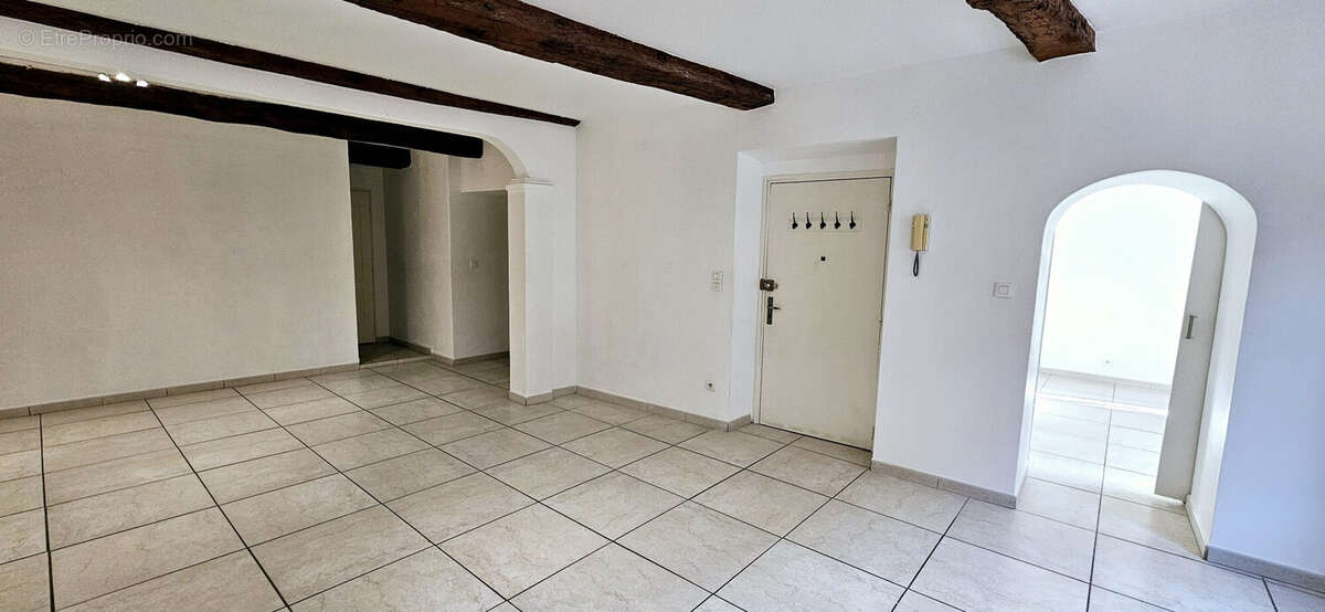 Appartement à GONFARON