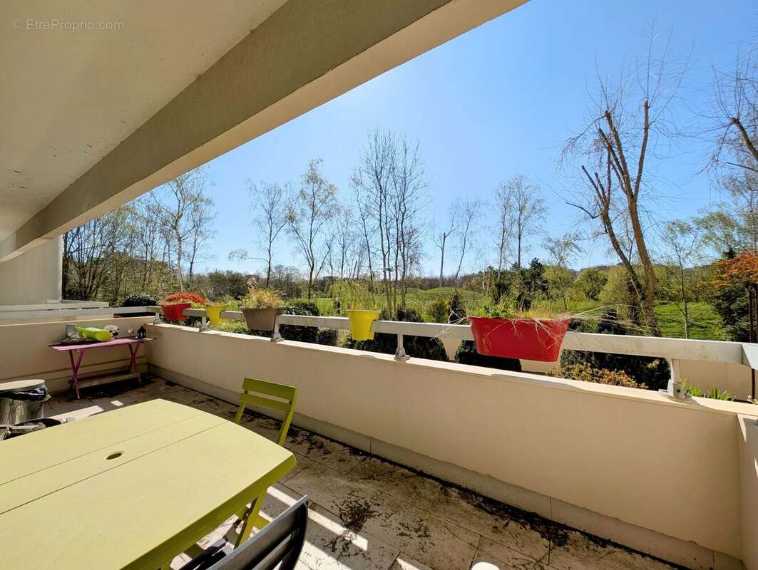 Appartement à ELANCOURT