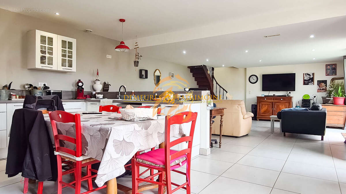 Maison à CHERVES-RICHEMONT