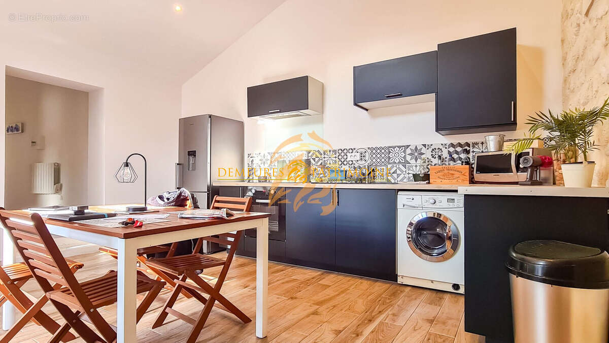 Maison à MAGNAC-SUR-TOUVRE