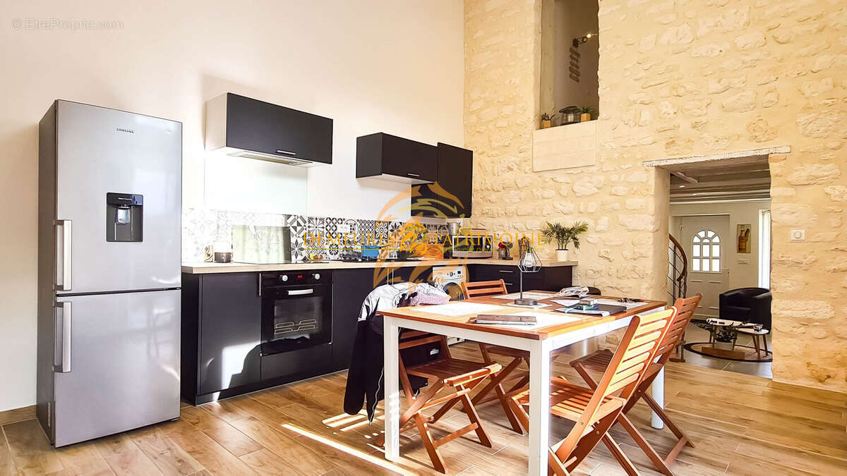 Maison à MAGNAC-SUR-TOUVRE