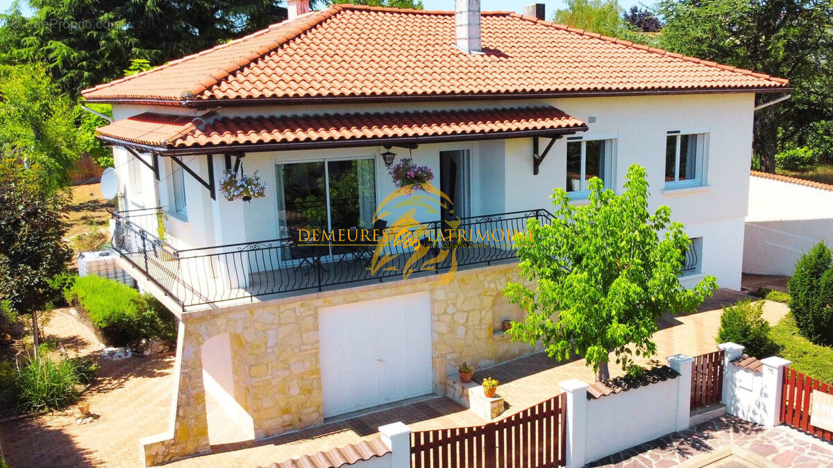 Maison à GOND-PONTOUVRE