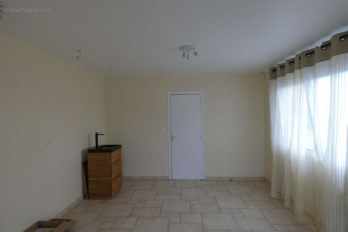 Autre à VERNEUIL-SUR-VIENNE