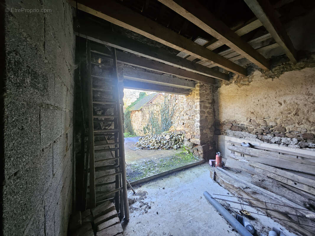 Maison à SAINT-HILAIRE-LES-PLACES