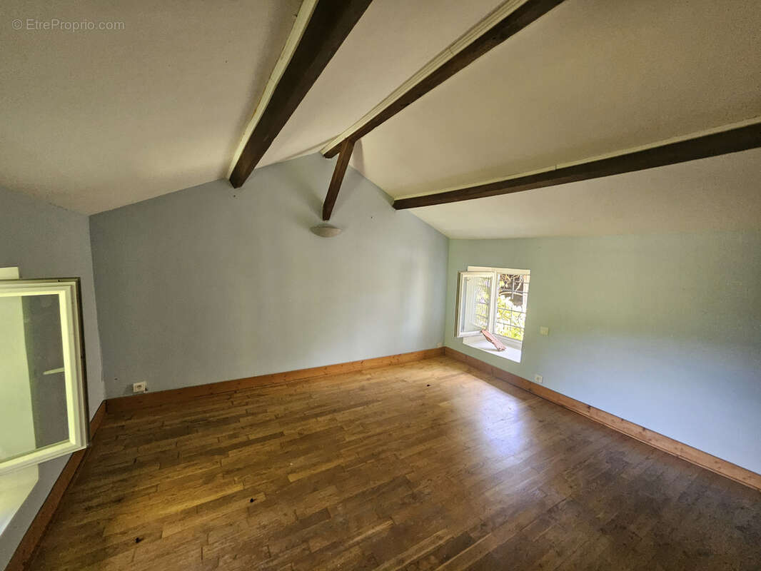 Maison à AIXE-SUR-VIENNE