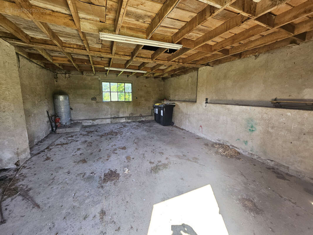 Maison à AIXE-SUR-VIENNE