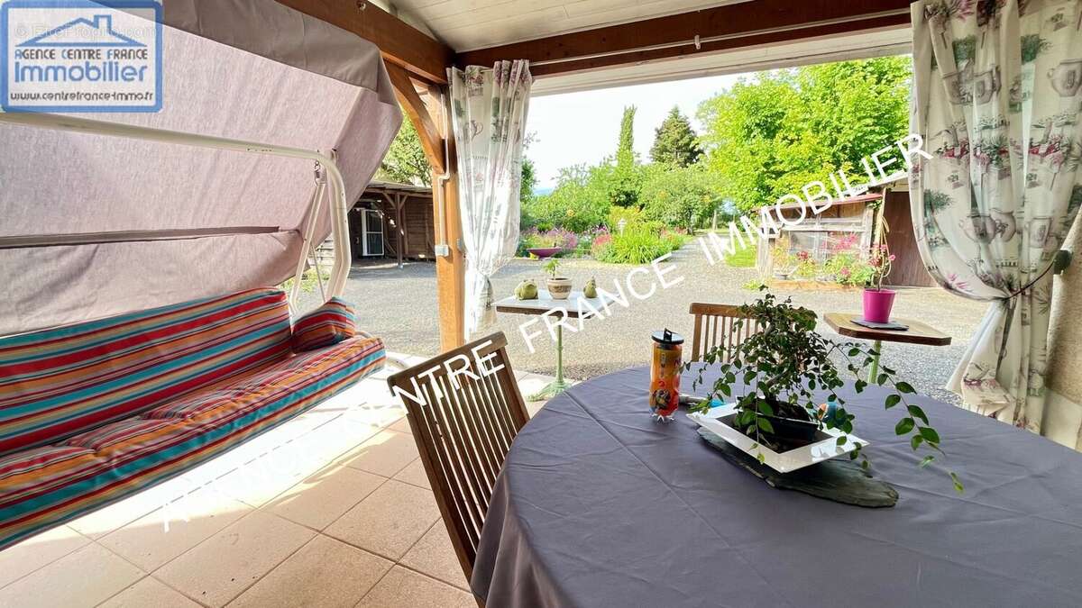 Maison à SAINT-DOULCHARD