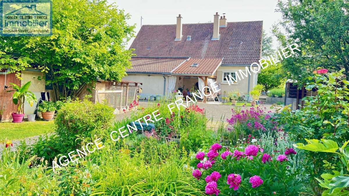 Maison à SAINT-DOULCHARD