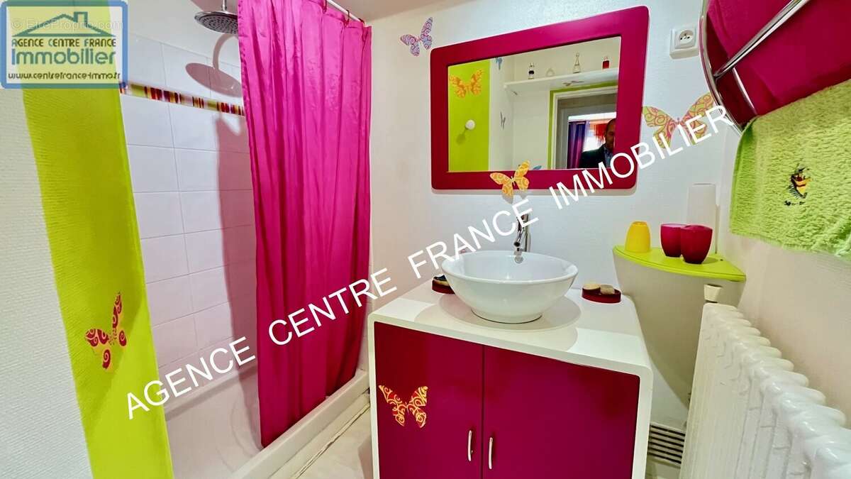 Maison à SAINT-DOULCHARD