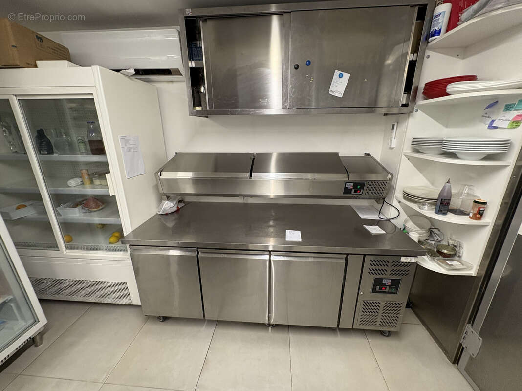 Commerce à SAINT-PIERRE