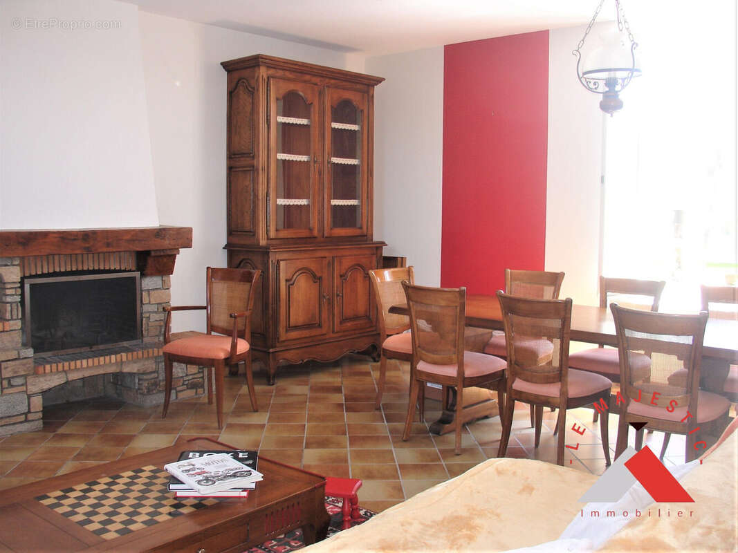 Maison à DOL-DE-BRETAGNE