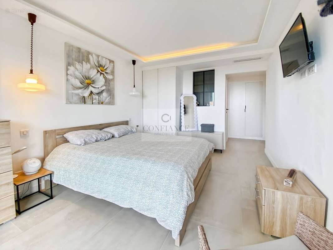 Appartement à EZE