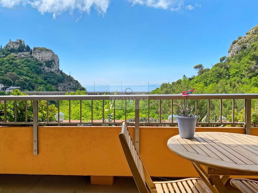 Appartement à EZE