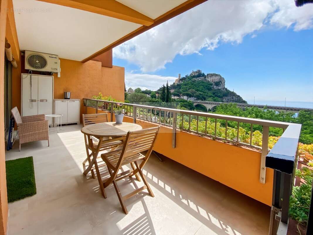 Appartement à EZE