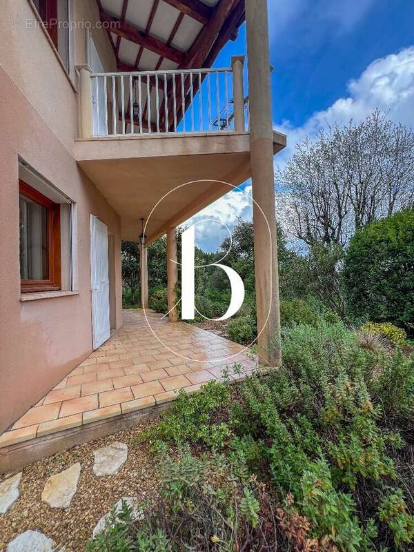 Maison à GOUDARGUES