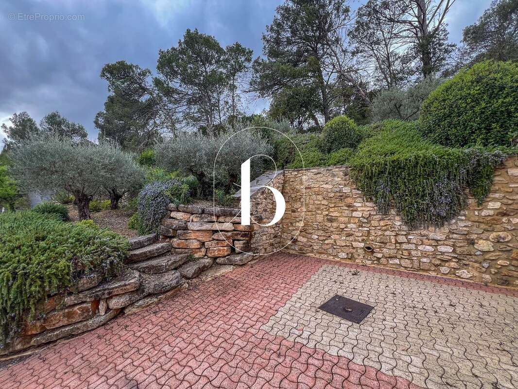 Maison à GOUDARGUES