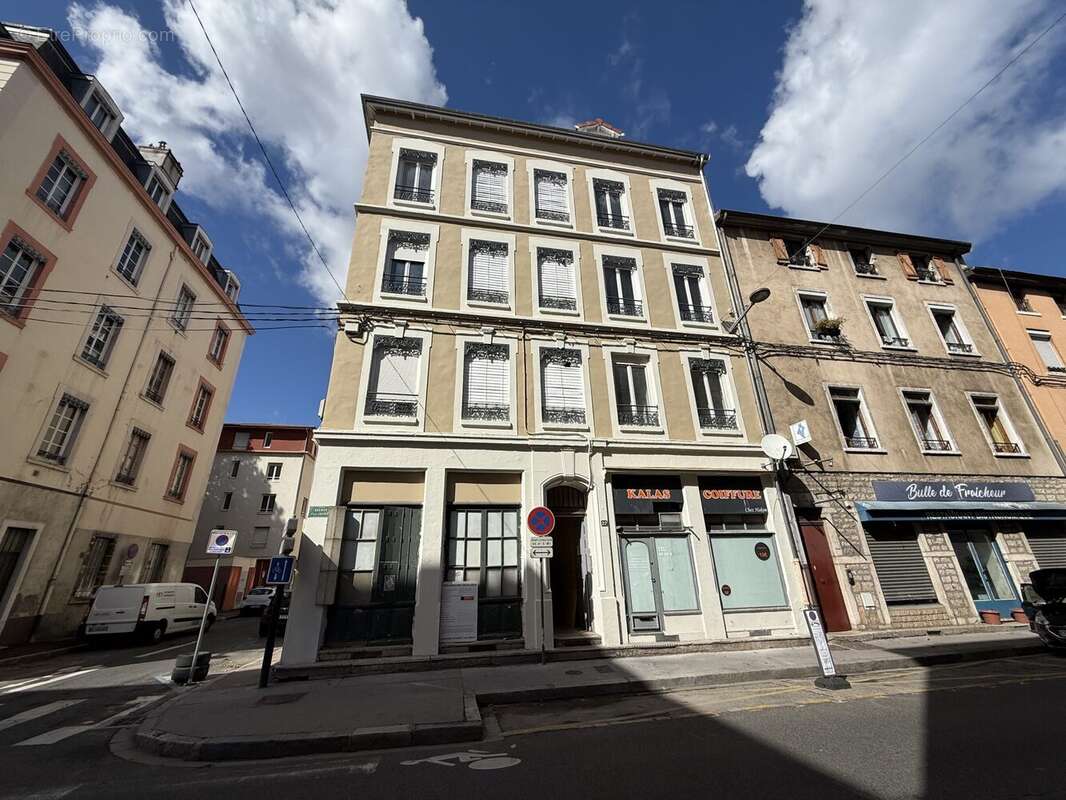 Appartement à OULLINS