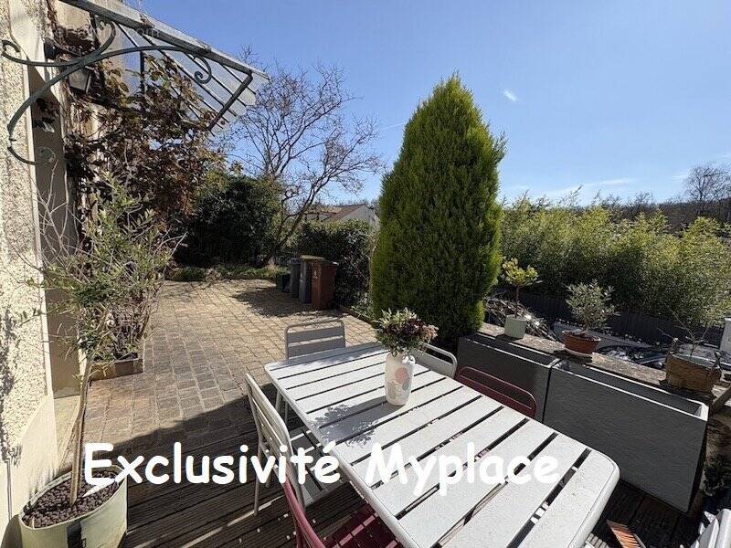 Maison à CHATEAUFORT