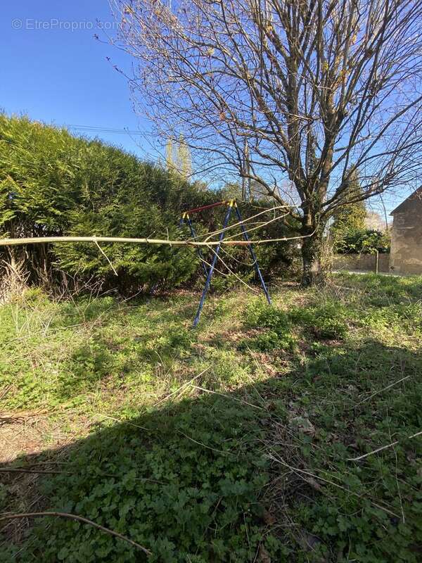 Maison à COULANGES-SUR-YONNE