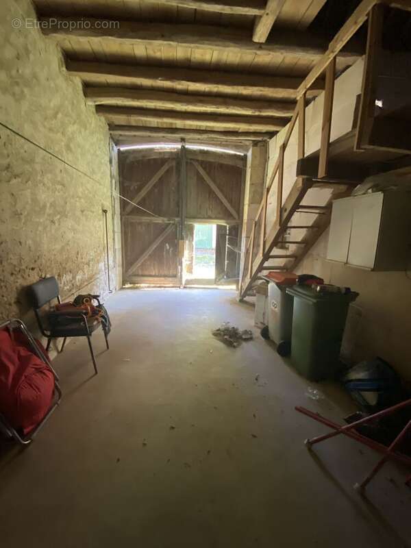 Maison à COULANGES-SUR-YONNE