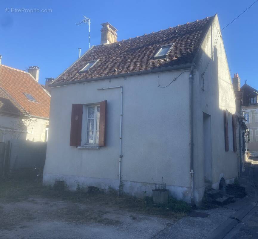 Maison à ACCOLAY
