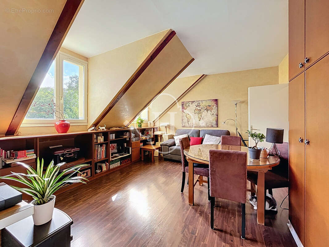 Appartement à THOIRY