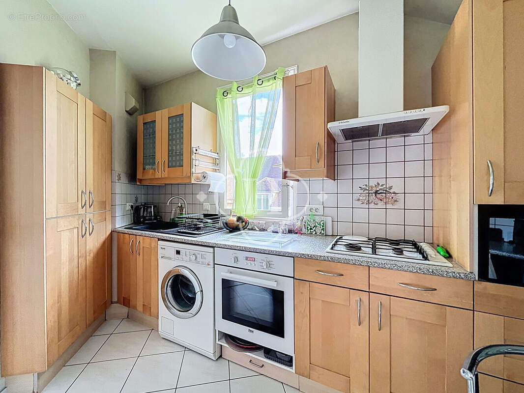 Appartement à THOIRY