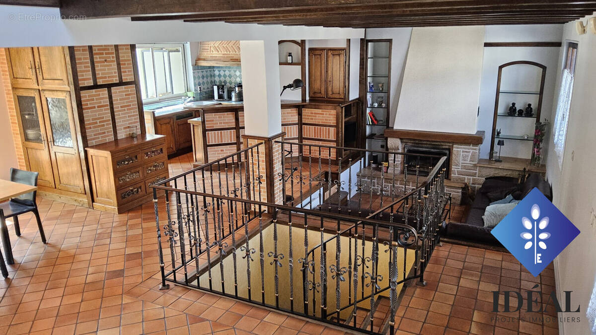 Maison à LA COURNEUVE